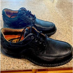 Clarks Unstructured Black Leather Shoes 10.5 Wide
